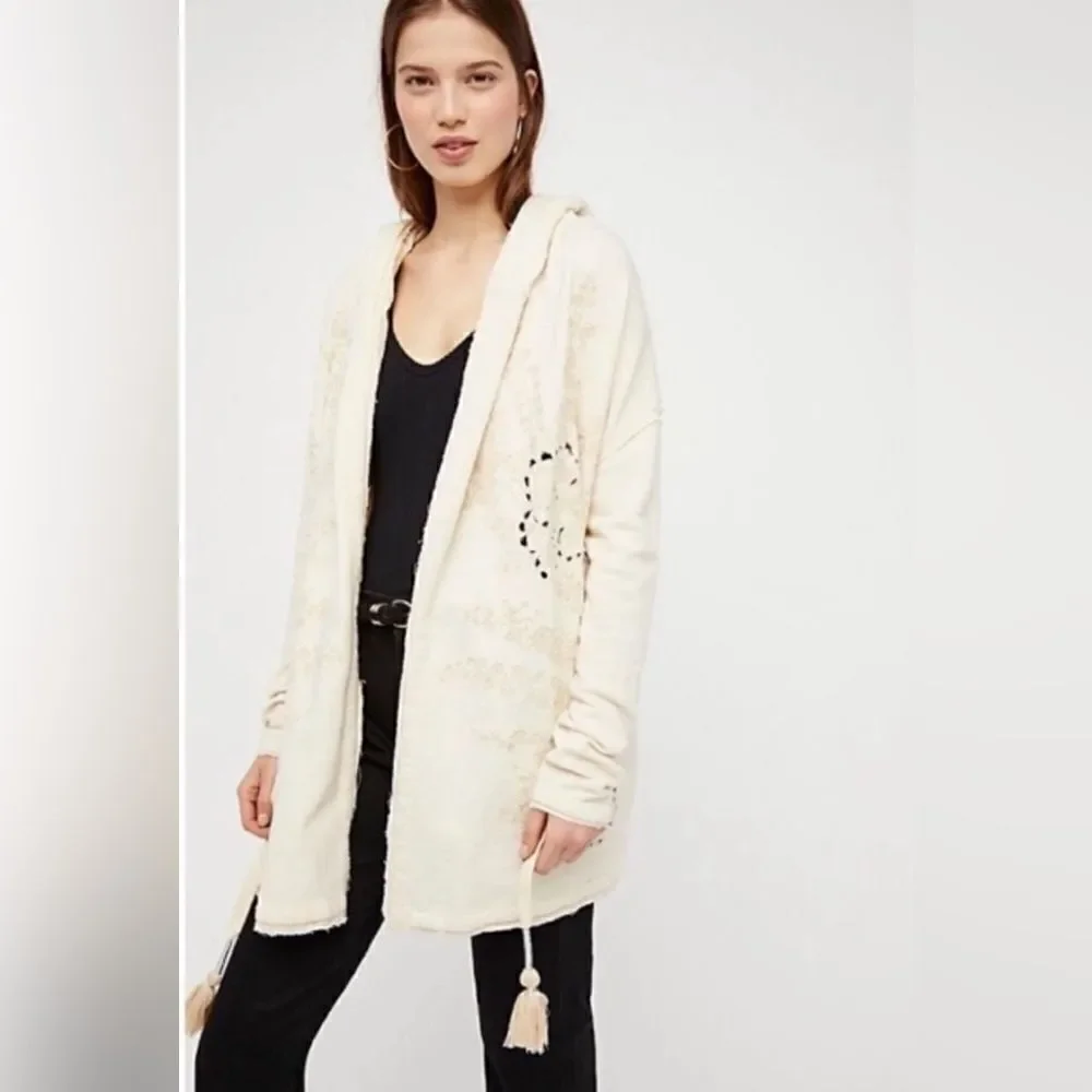 Oh Pretty Daze White Cardigan FREE PEOPLE Size Medium